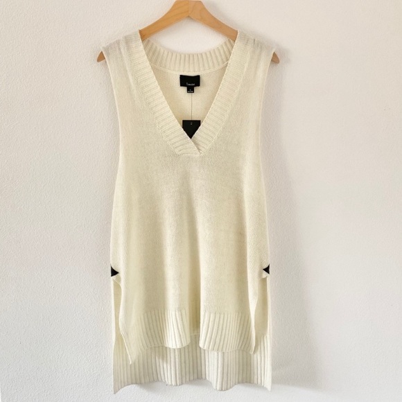 Ivory Sweater vest - Picture 2 of 7